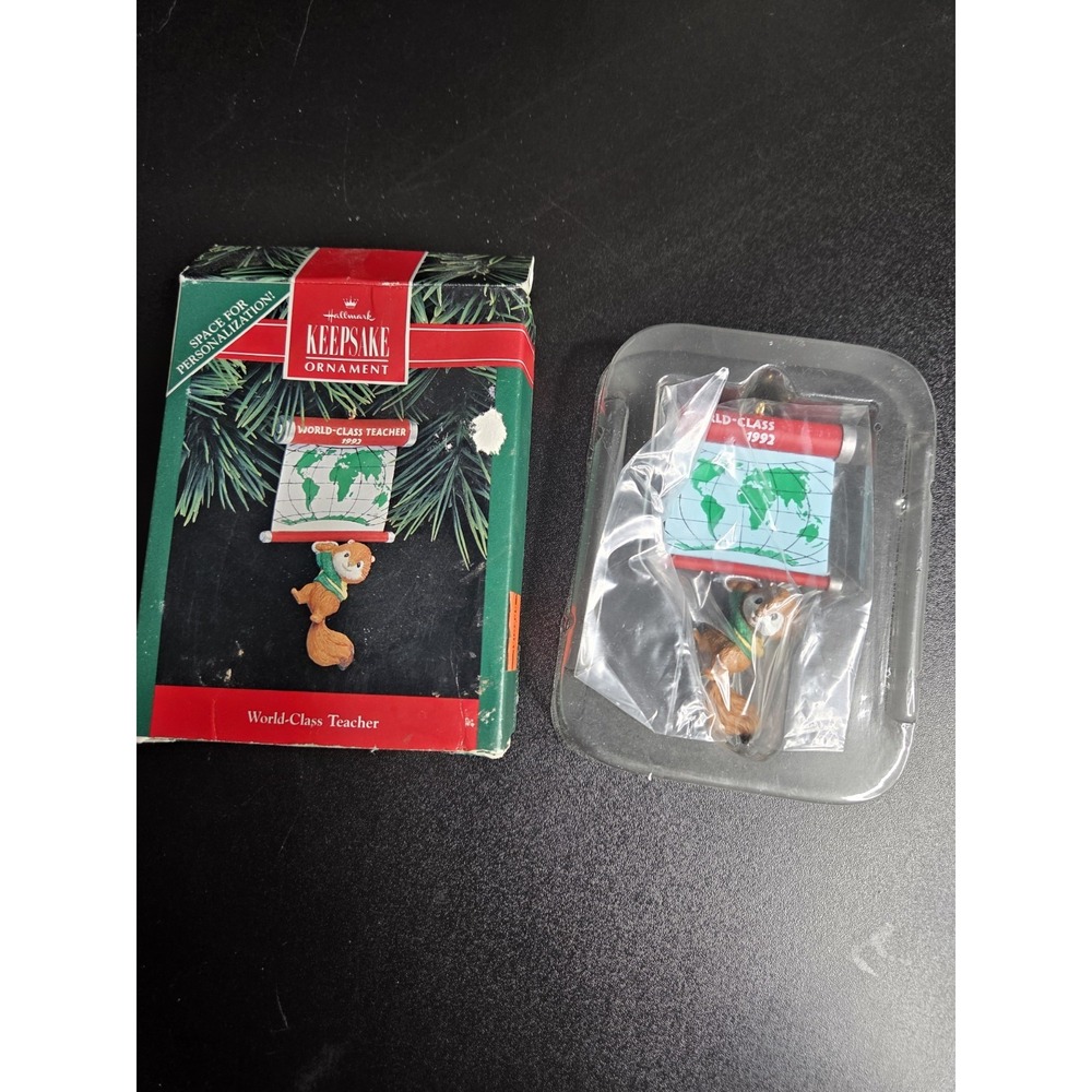 Hallmark Keepsake 1992 World-Class Teacher Ornament Squirrel - NIB